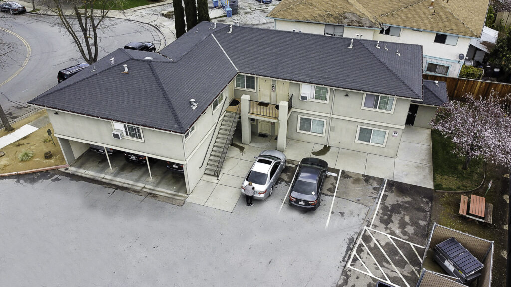 7470 Unit#4 (2 Bedroom 1 Bath - Close to Eliot Elementary & 101)